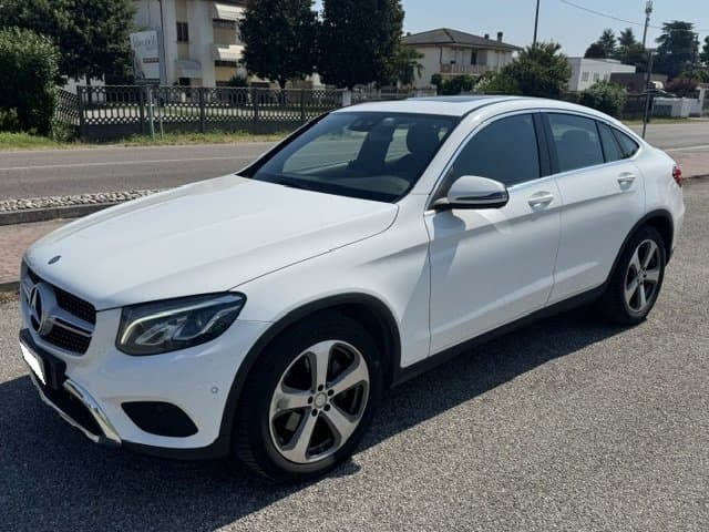 MERCEDES-BENZ GLC 220 D