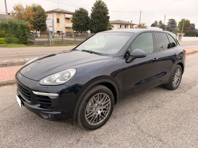 PORSCHE chayenne