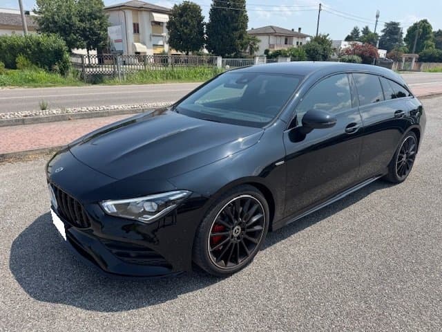 MERCEDES-BENZ CLA 200 d Shooting Brake Premium NightEdition